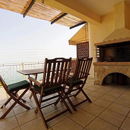 Derveni Seaside Apartments "Penthouse" 외부 사진